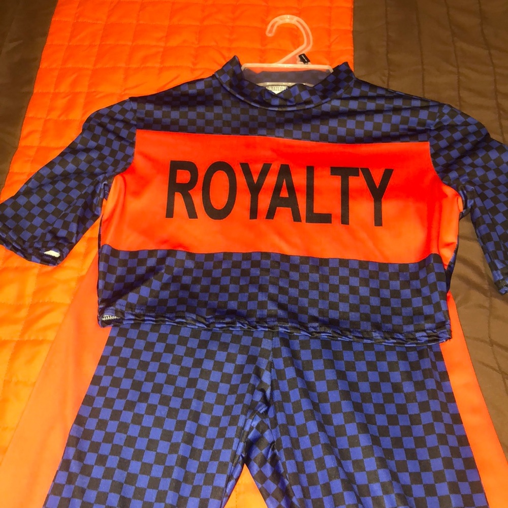 Royalty two piece set